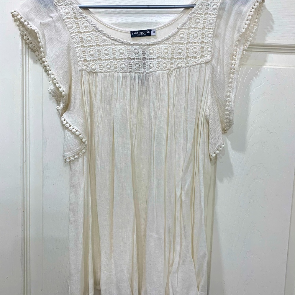 Earthbound cream blouse NWT